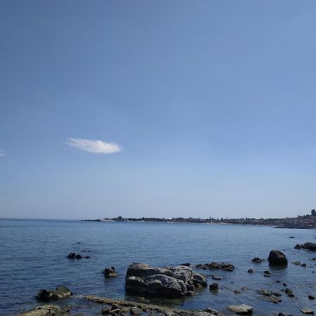 Casa In Borgo Marinaro Apartment Giardini Naxos Bagian luar foto